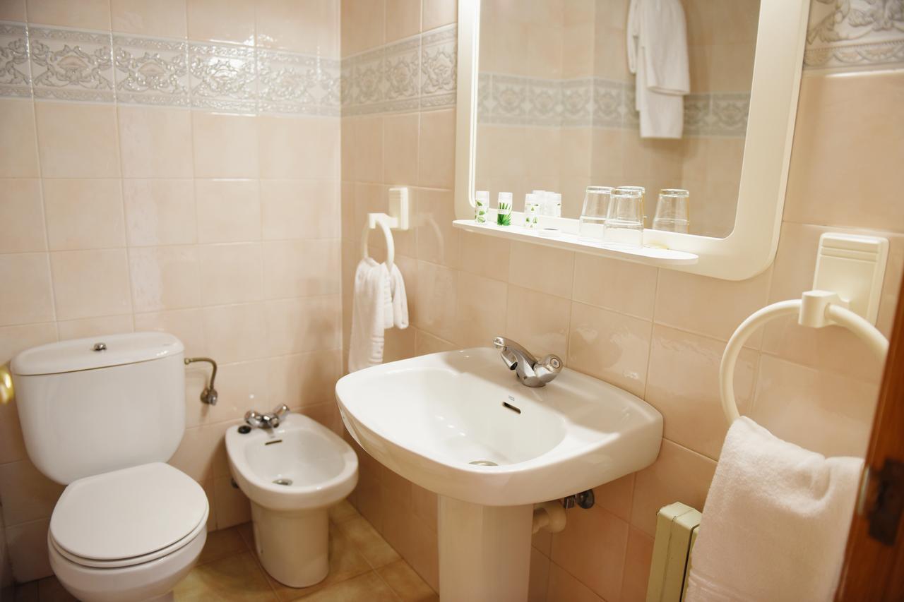 Hostal San Martin モリーノス・デ・ドゥエロ エクステリア 写真
