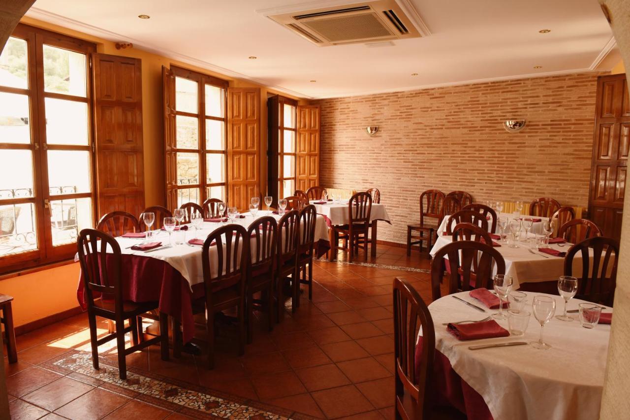 Hostal San Martin モリーノス・デ・ドゥエロ エクステリア 写真
