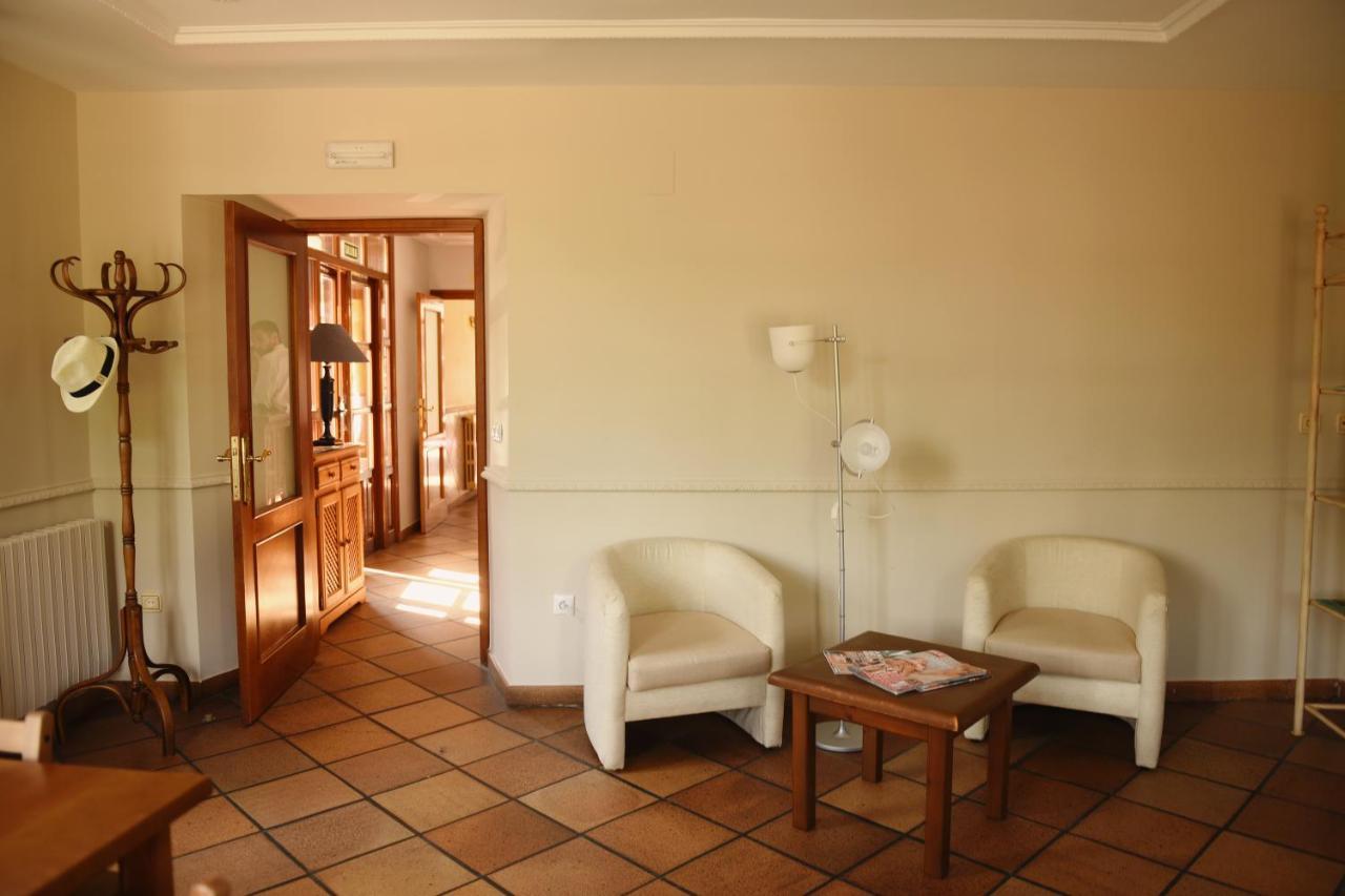 Hostal San Martin モリーノス・デ・ドゥエロ エクステリア 写真
